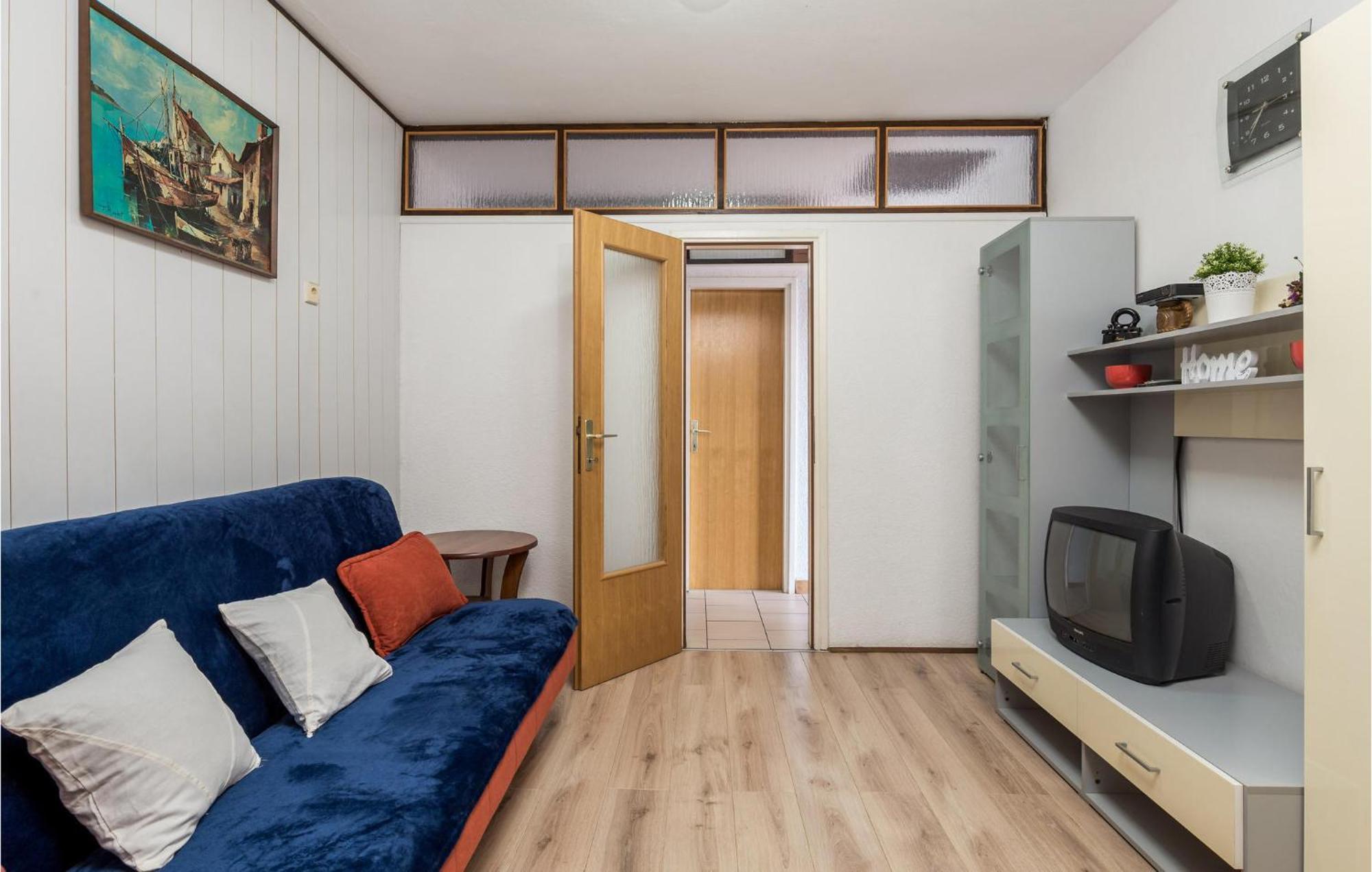 Amazing Apartment In Senj With House Sea View 外观 照片