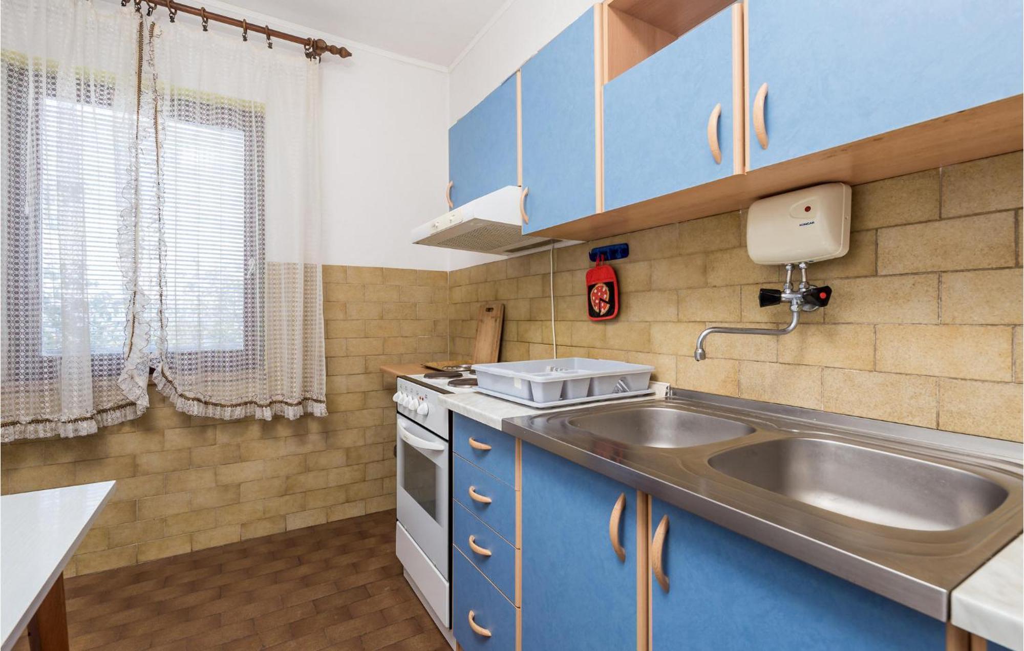 Amazing Apartment In Senj With House Sea View 外观 照片