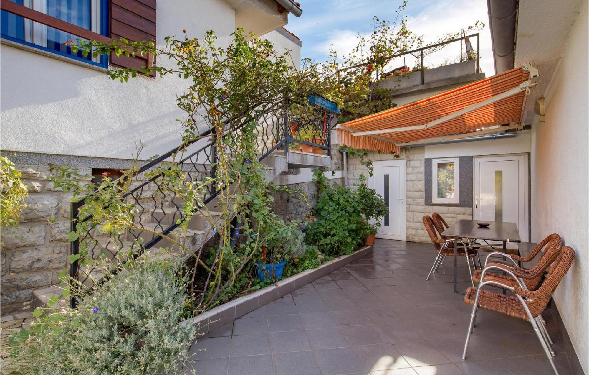 Amazing Apartment In Senj With House Sea View 外观 照片